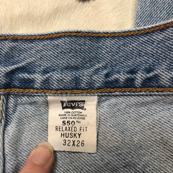 Vintage 550 Light Wash Levi Jeans - Picture 3 of 10